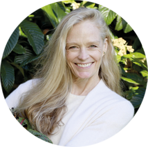 Suzy Amis Cameron